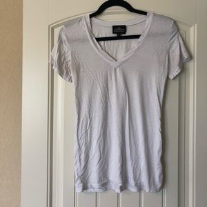 Angie v-neck Tee